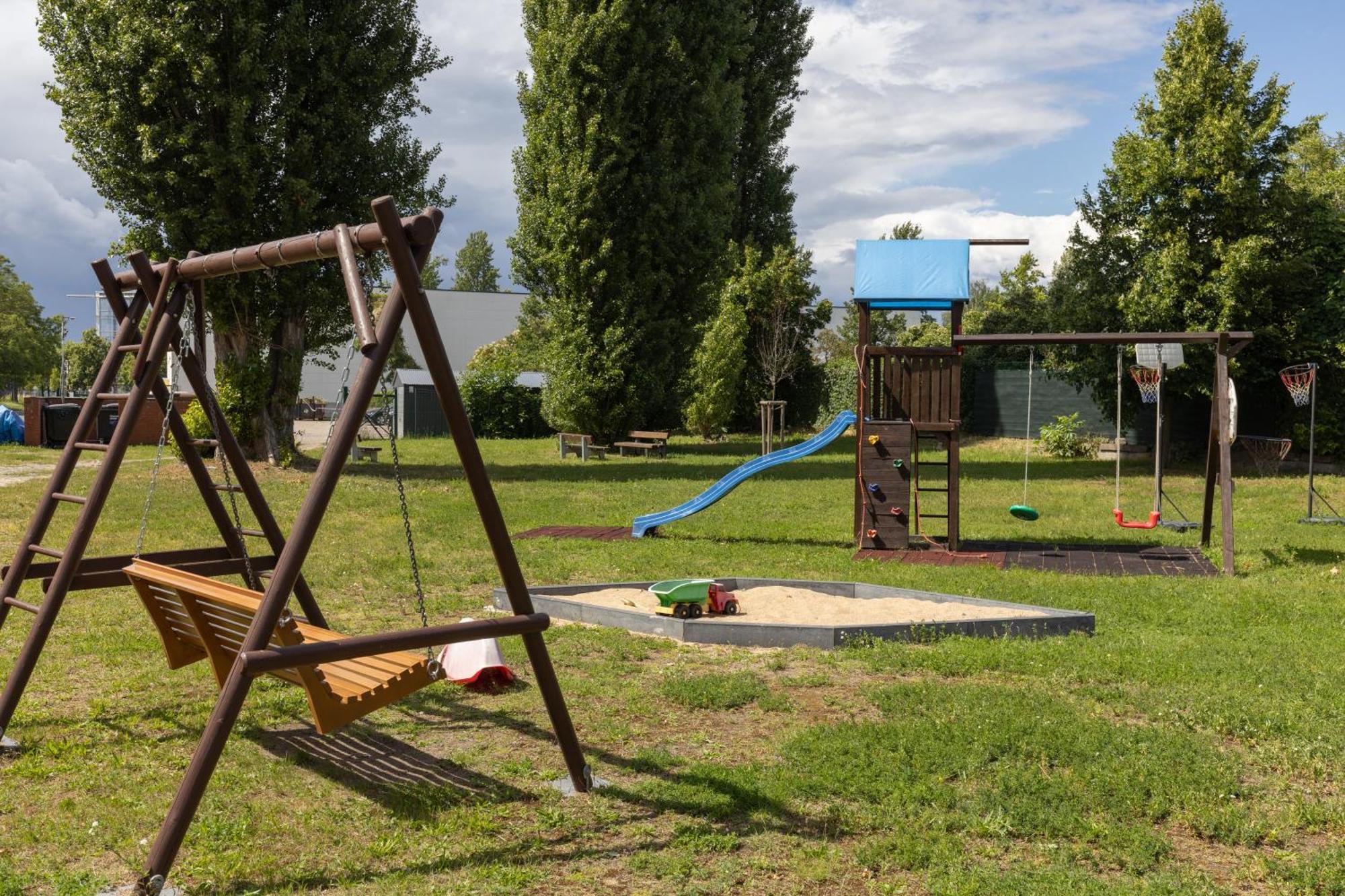 Motel Home Wittenau Берлін Екстер'єр фото