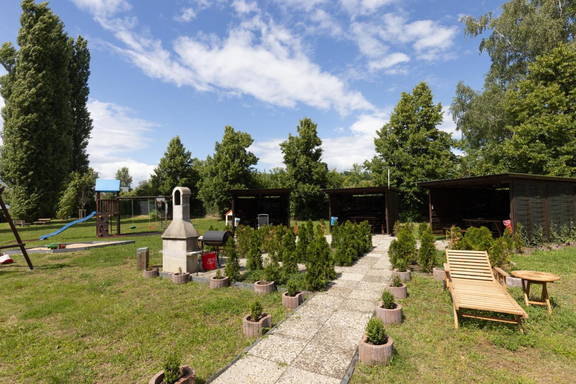 Motel Home Wittenau Берлін Екстер'єр фото